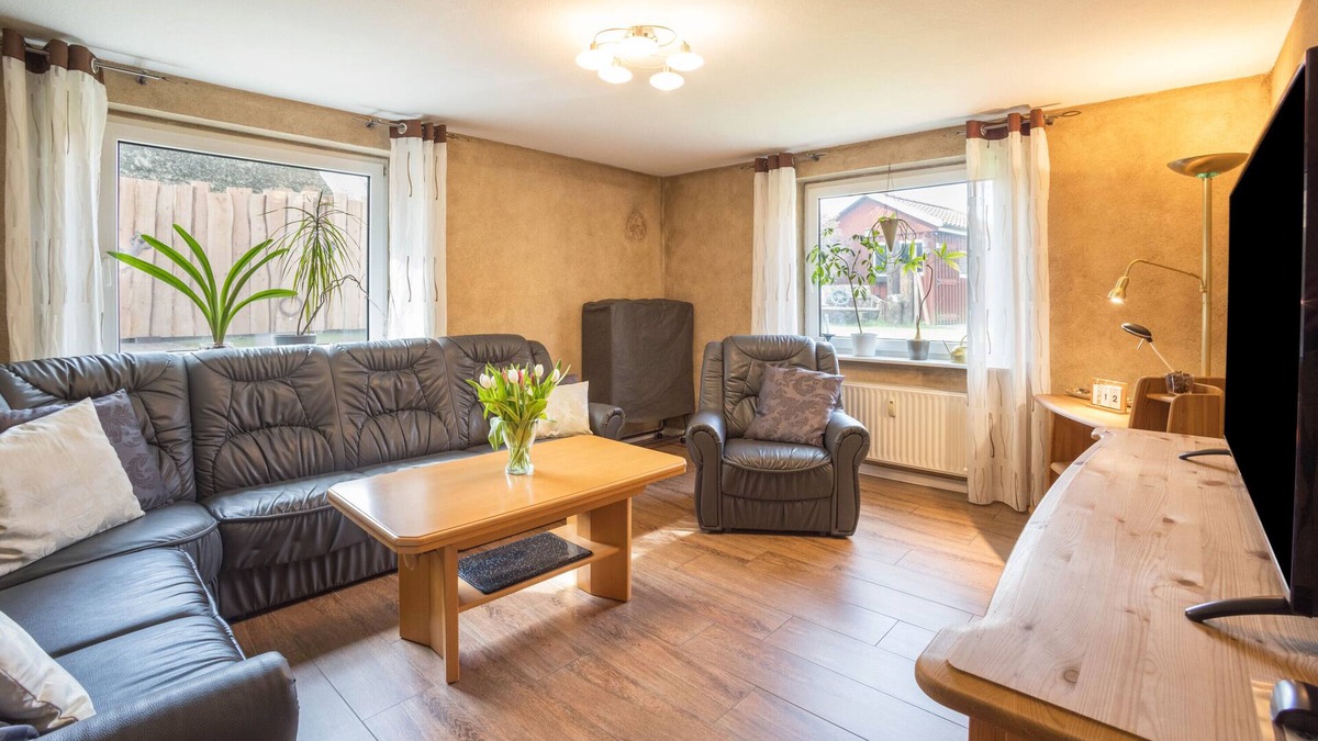 Krempermoor Apartment | Apartment 'Ferienwohnung Krempermoor 1' with Shared Terrace and Wi-Fi