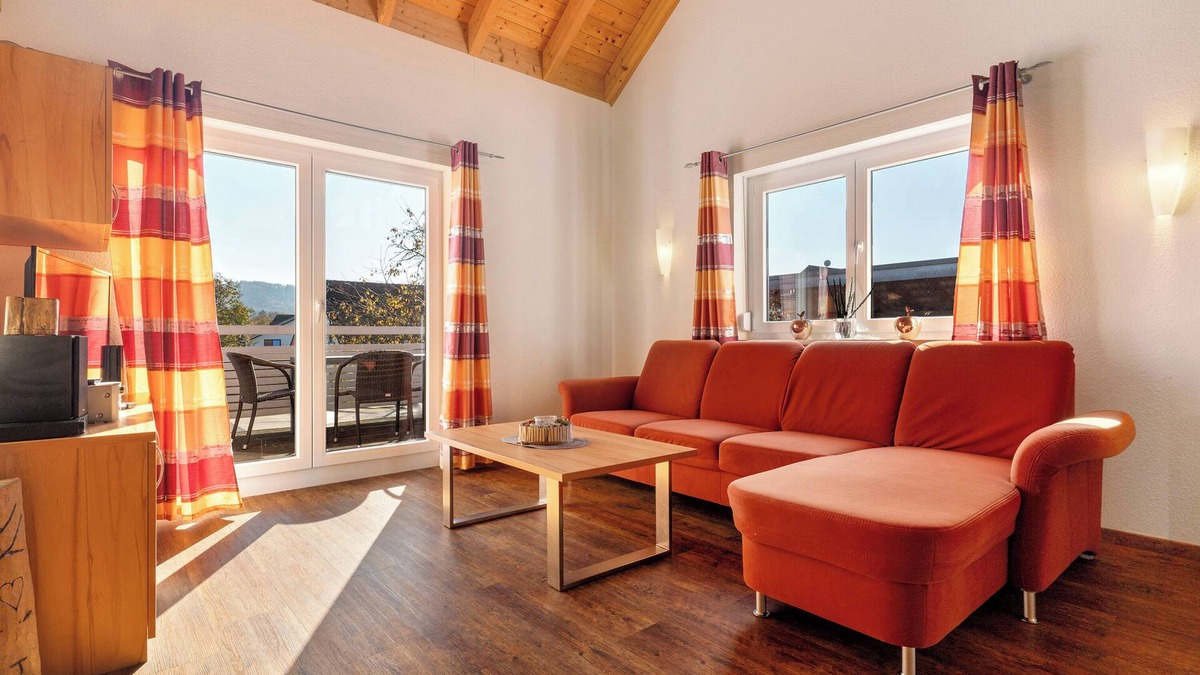 Nesselried Apartment | Apartment 'Ferienwohnung Apfel' with Shared Garden, Balcony and Wi-Fi