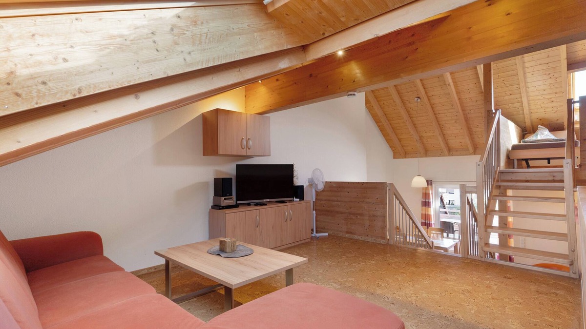 Nesselried Apartment | Apartment 'Ferienwohnung Mirabelle' with Shared Garden, Balcony and Wi-Fi