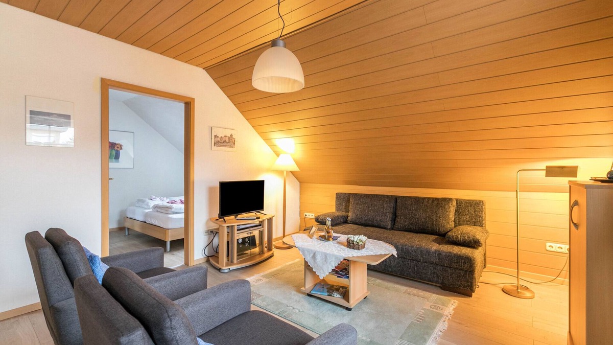 Murwik Apartment | Apartment 'Ferienwohnung Frischauf' with Private Terrace, Private Garden and Wi-Fi