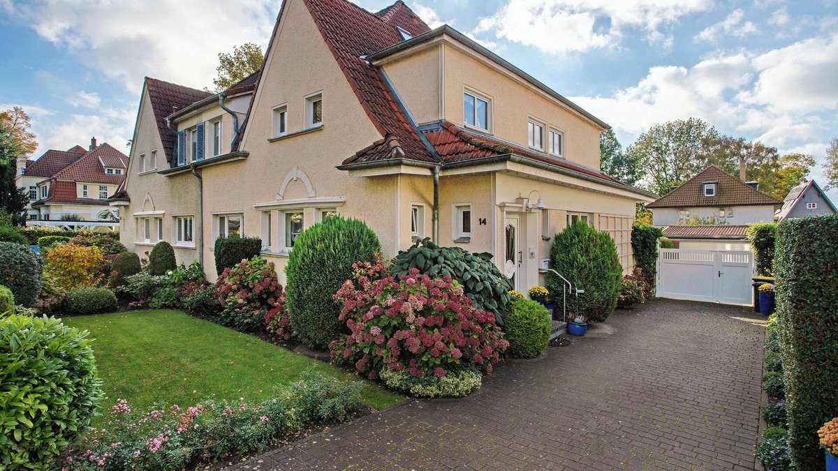 Stralsund Apartment | Apartment 'Ferienwohnung Bleichen 14' with Shared Pool, Shared Garden and Wi-Fi