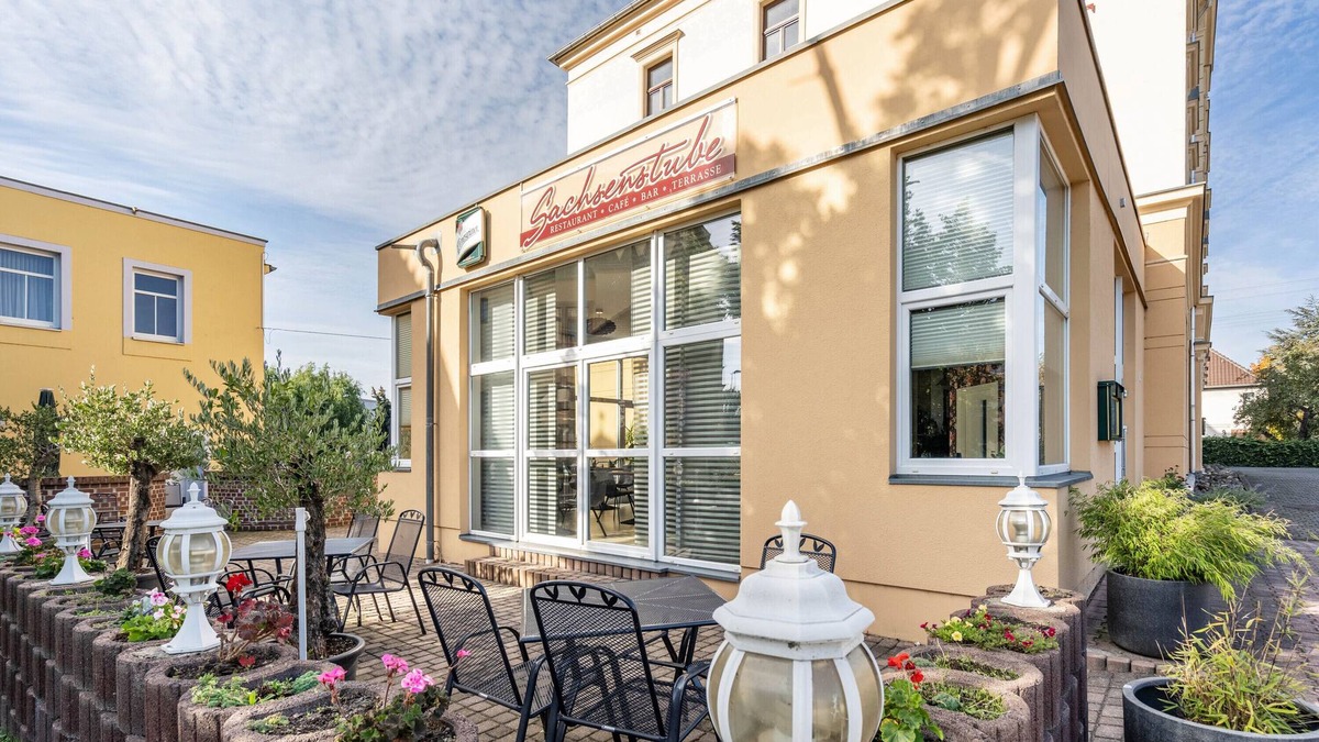 Heidenau Apartment | Apartment 'Ferienwohnung Im Hotel Reichskrone' with Balcony and Wi-Fi