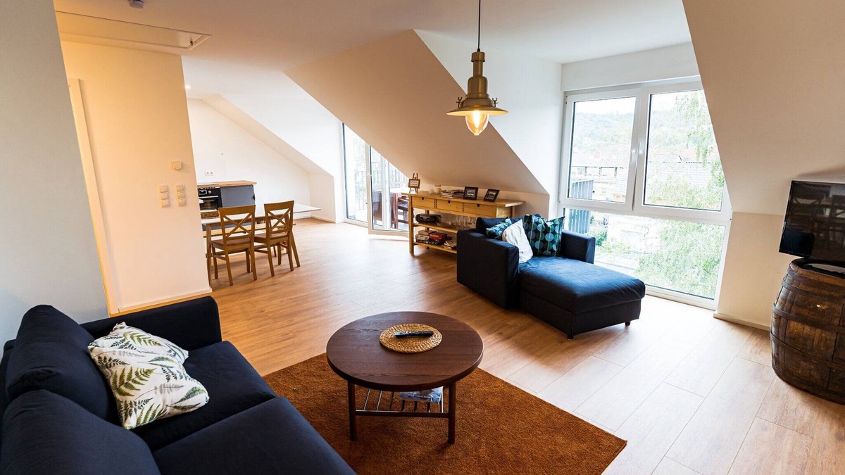 Wallersheim Apartment | Apartment 'Ferienwohnung Weitblick Koblenz' with Balcony and Wi-Fi