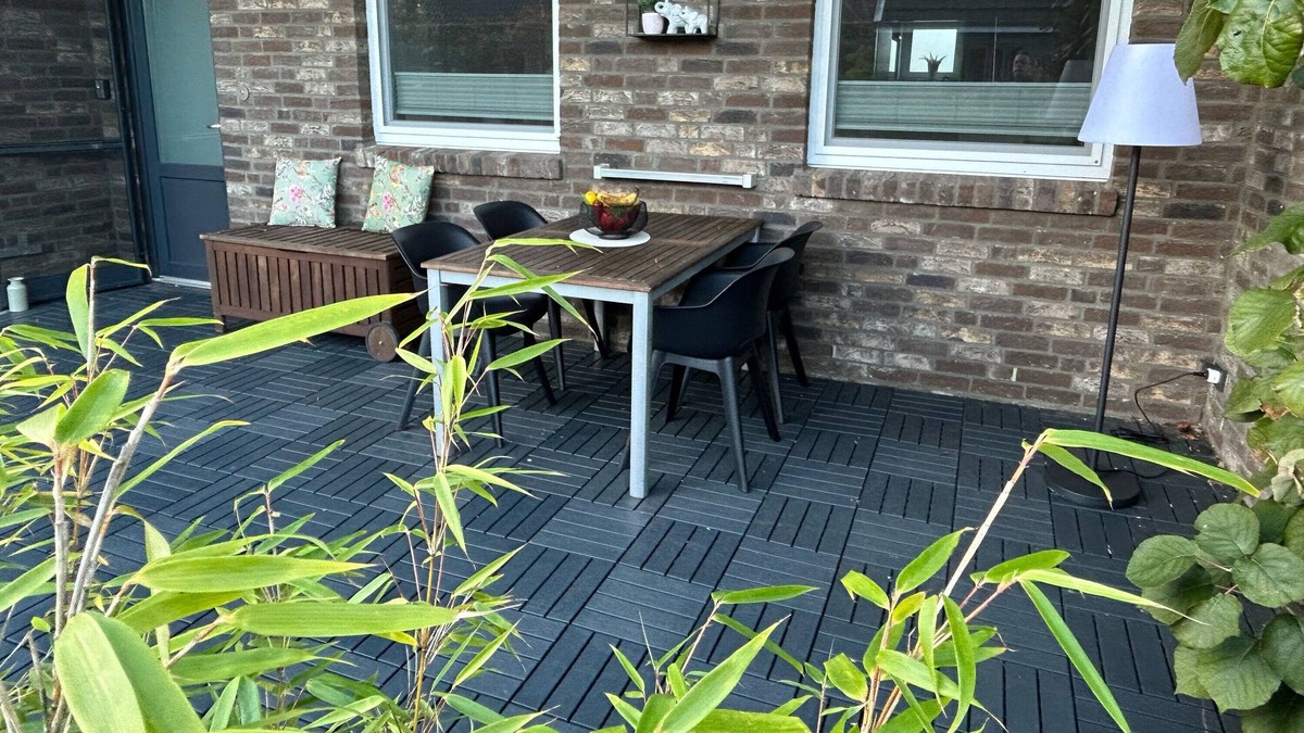 Lingen Apartment | Apartment 'Ferienwohnung Bella' with Private Terrace and Wi-Fi