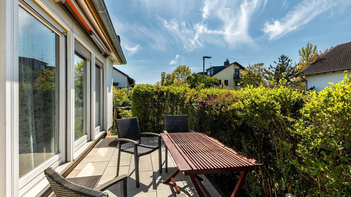 Marburg Apartment | Apartment 'Ferienwohnung Oberamsel' with Private Terrace, Shared Garden and Wi-Fi