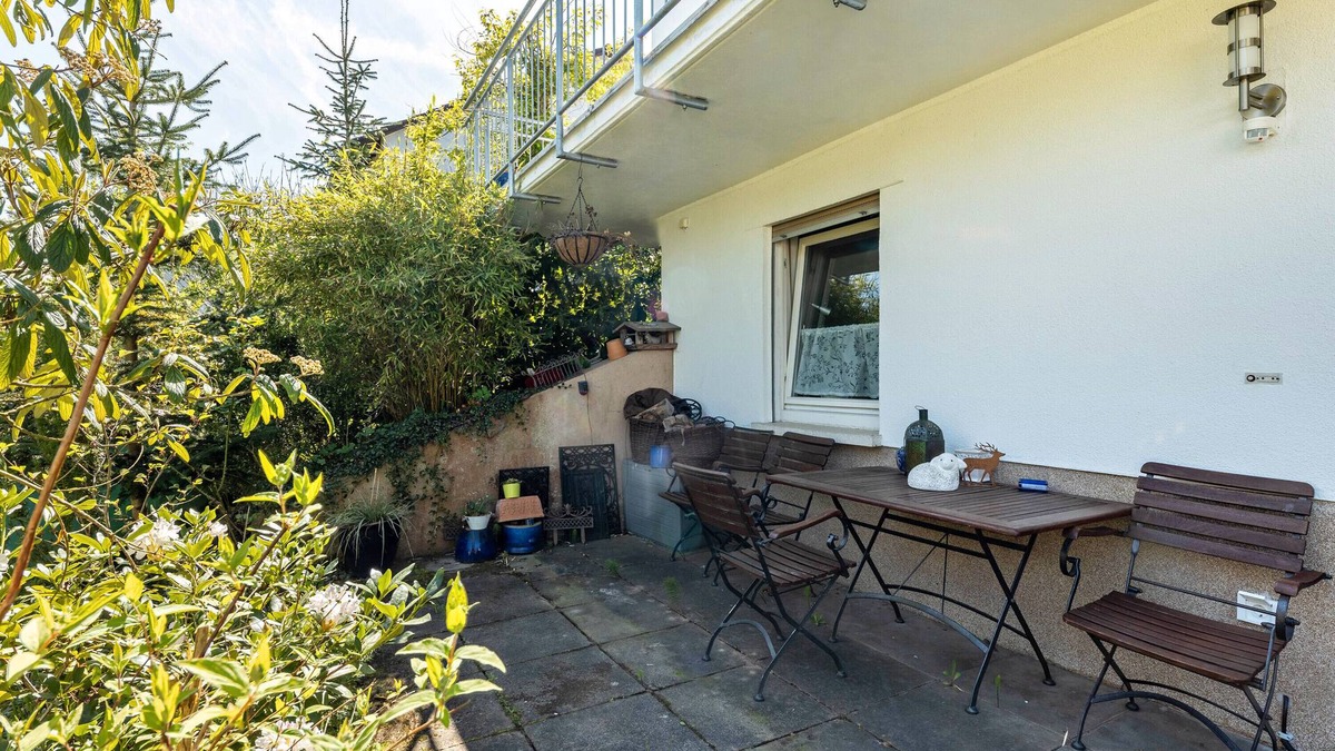 Marburg Apartment | Apartment 'Ferienwohnung Amselstraße' with Private Terrace, Shared Garden and Wi-Fi