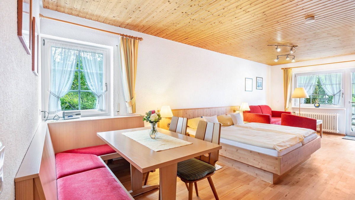 Todtnau Apartment | Apartment 'Ferienwohnung Todtnauberg' with Terrace and Wi-Fi