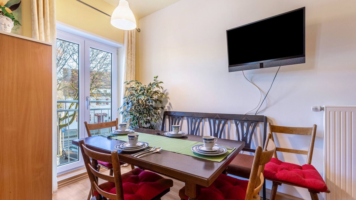 Welden Apartment | Apartment 'Ferienwohnung Links' with Wi-Fi