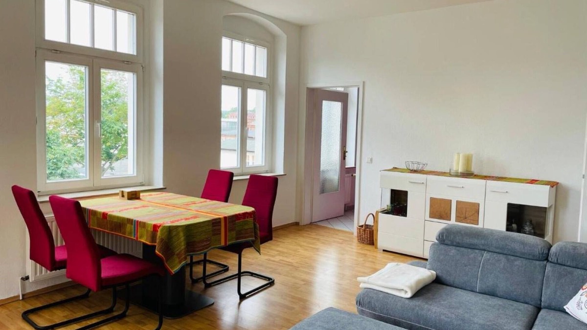 Zwickau Apartment | Apartment 'Ferienwohnung Glück Auf' with Balcony and Wi-Fi