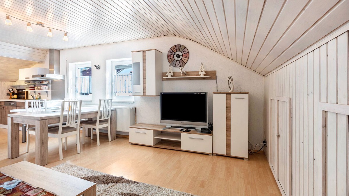 Oflingen Apartment | Apartment 'Ferienwohnung Fly' with Wi-Fi