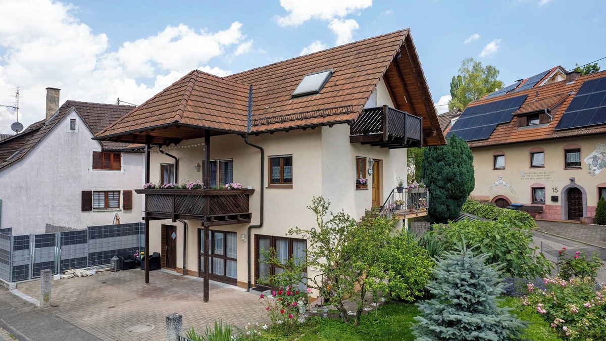 Herbolzheim Apartment | Apartment 'Fewo Luna' with Private Terrace and Wi-Fi