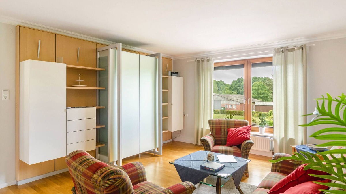 Idafehn Apartment | Apartment 'Fewo2 Seelter Uutkiek Saterland' with Private Terrace, Shared Garden and Wi-Fi