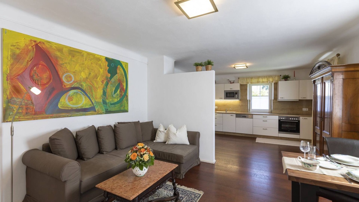 Taxham House | Apartment FIGARO