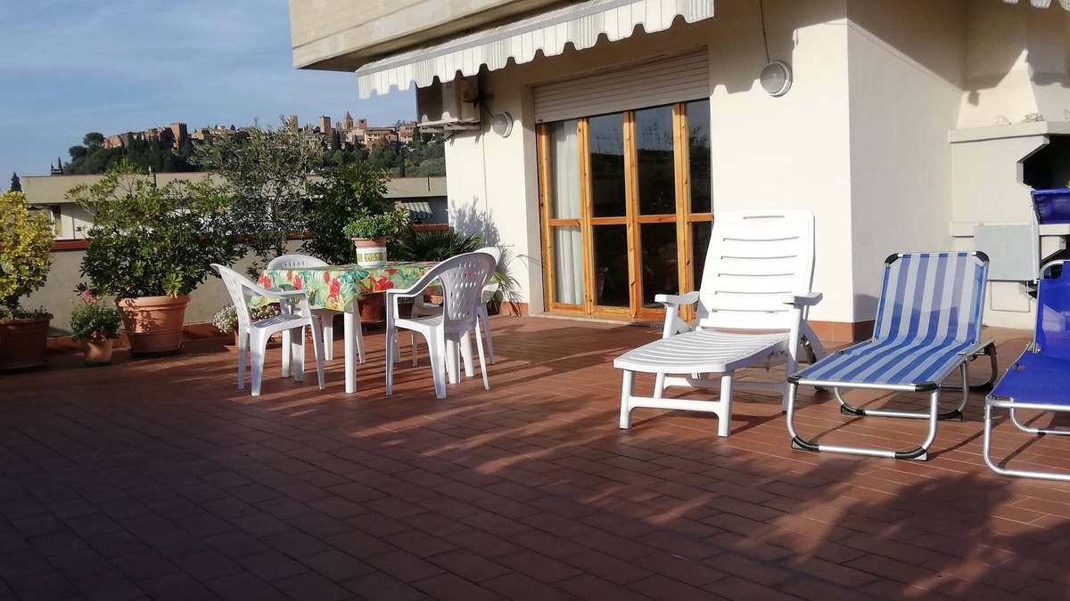 Certaldo Apartment | apartment/flat - 5 rooms - 4 persons 10 Km San Gimignano