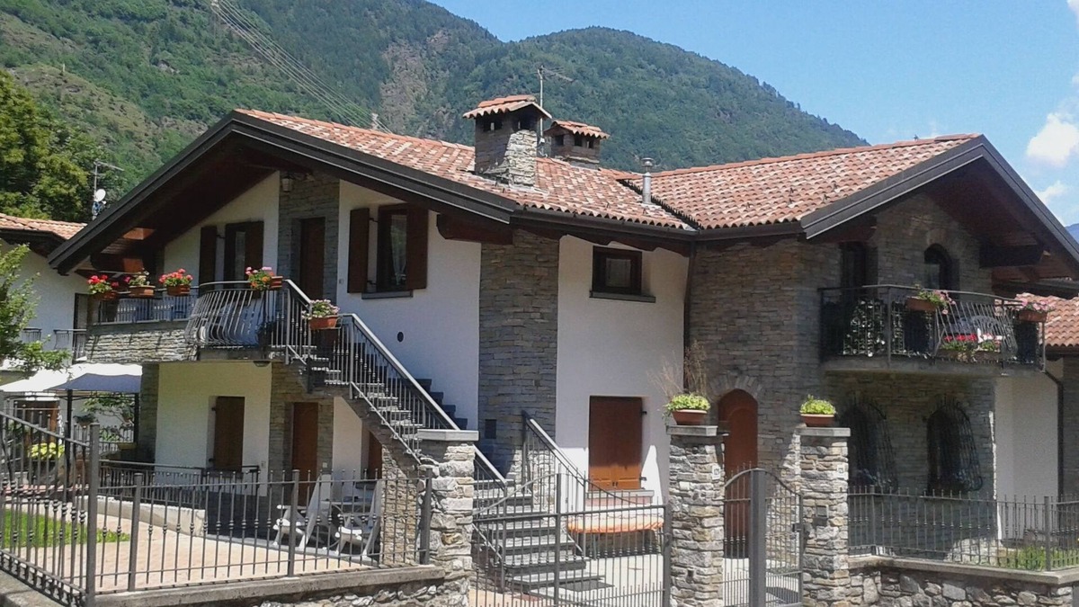 Corteno Golgi Villa | Apartment/flat - Santicolo di Corteno GolgiHouse with garden