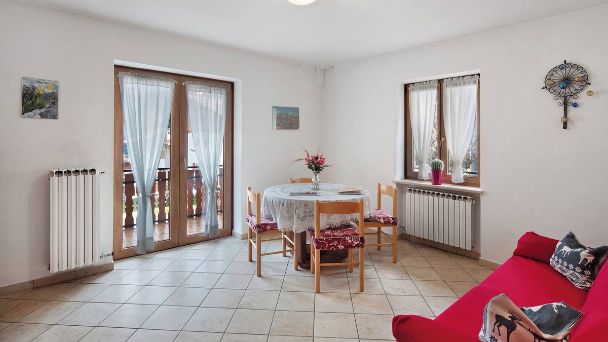 Pie Falcade Apartment | Apartment 'Focobon' with Mountain View, Shared Garden and Balcony