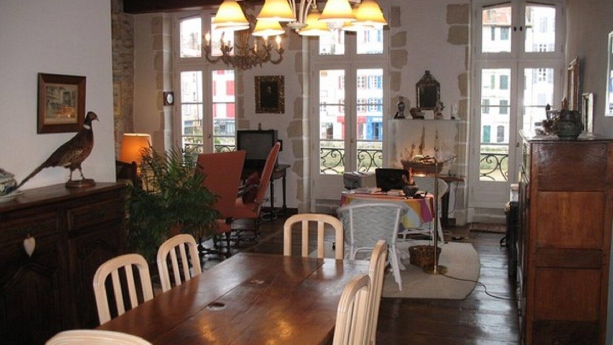 Bayonne Apartment | Apartment for 4 people in the center of historic Bayonne