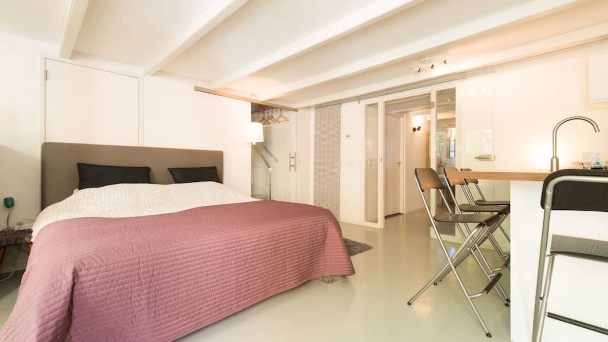 Plantage Apartment | Apartment for 4 persons situated at park!