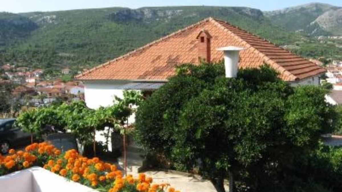Island Hvar Apartment | Apartment for 4 persons in Jelsa on the island Hvar