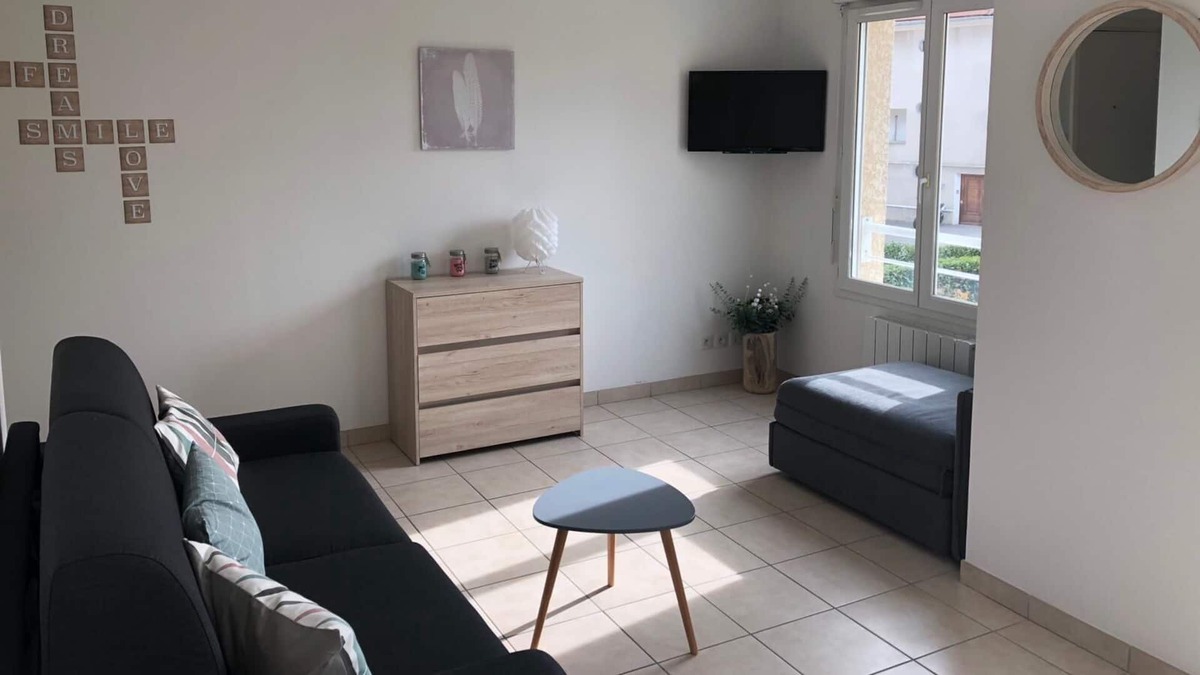 Allonzier-la-Caille Apartment | Apartment-Comfort-Private Bathroom