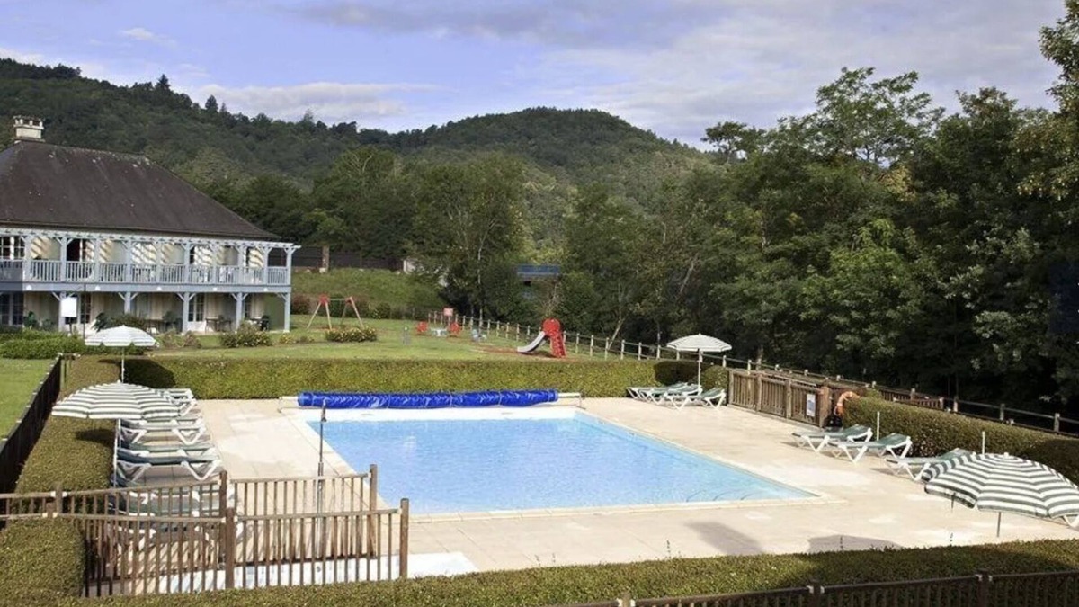 Argentat Apartment | Apartment in Argentat sur Dordogne ground floor, 300 m from the village