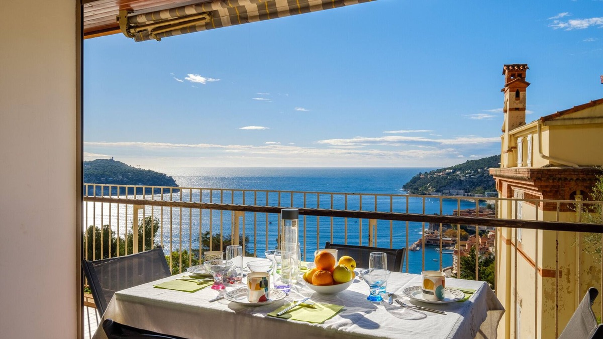 Villefranche-sur-Mer Apartment | Apartment 'Résidence Le Clos Charmerade' with Sea View, Wi-Fi and Air Conditioning