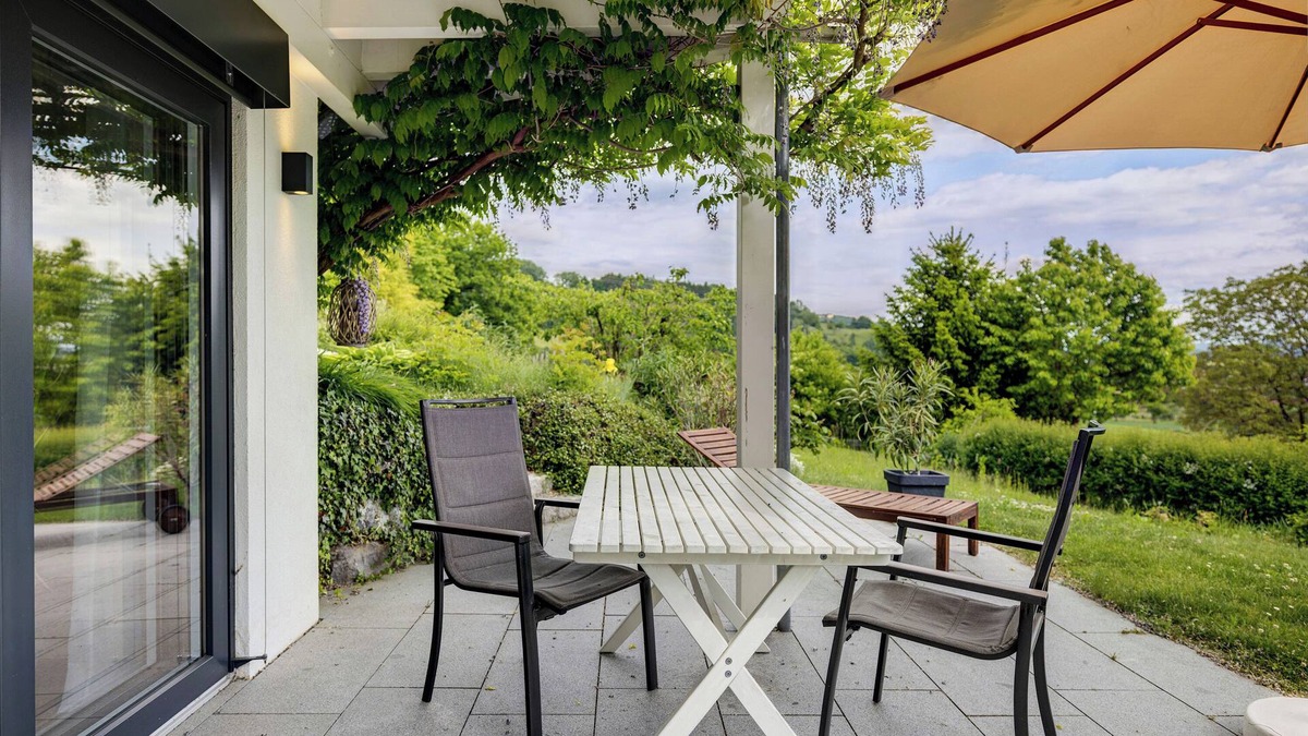 Frickingen Apartment | Apartment 'Frieda' with Mountain View, Private Terrace and Wi-Fi