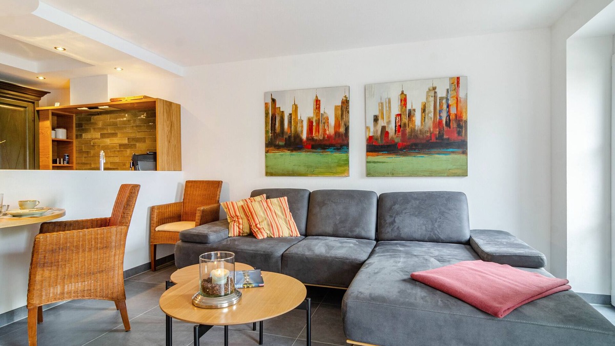 Salem Apartment | Apartment 'Gästehaus Wüpping 2' with Shared Terrace, Shared Garden and Wi-Fi
