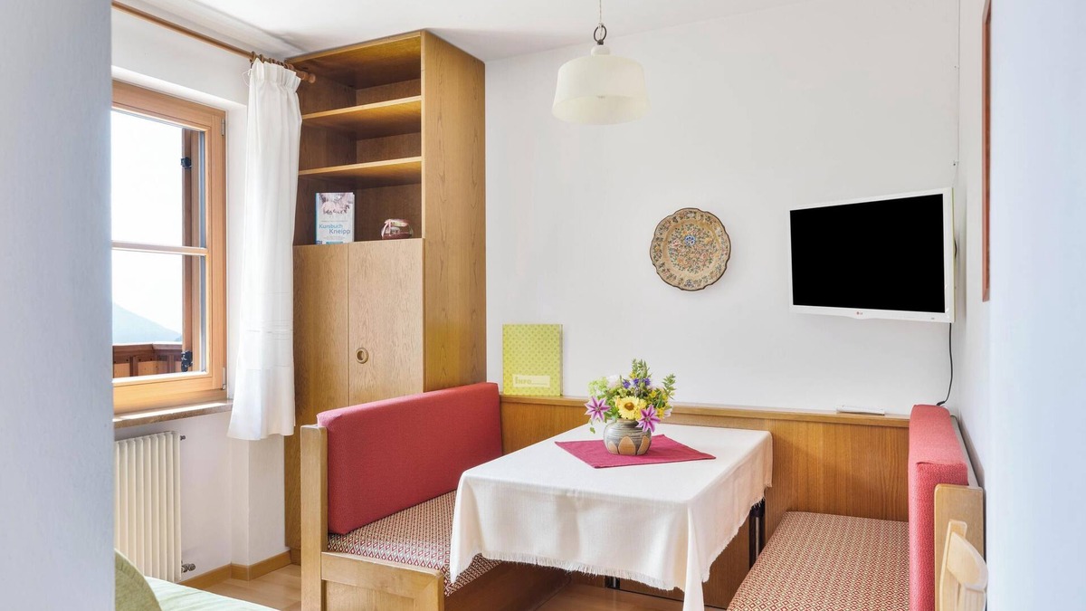 Trodena Apartment | Apartment "Gabrielli Anna" with Mountain View, Wi-Fi, Terrace & Garden