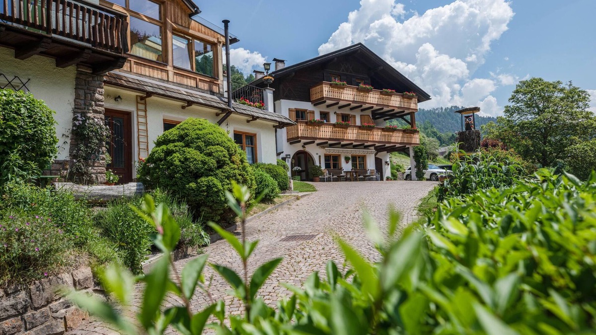 Trodena Apartment | Apartment "Gabrielli Luise" with Mountain View, Wi-Fi, Terrace & Garden