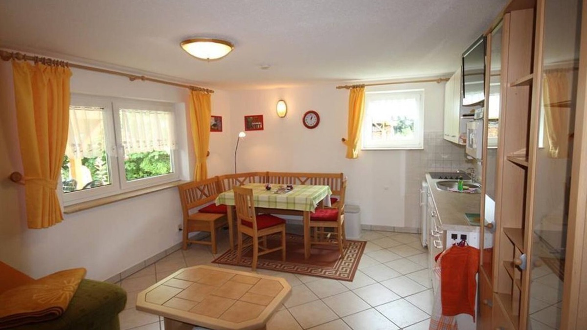 Waltersdorf Apartment | Apartment "Garden View" - Apartments Landhaus Böhmer