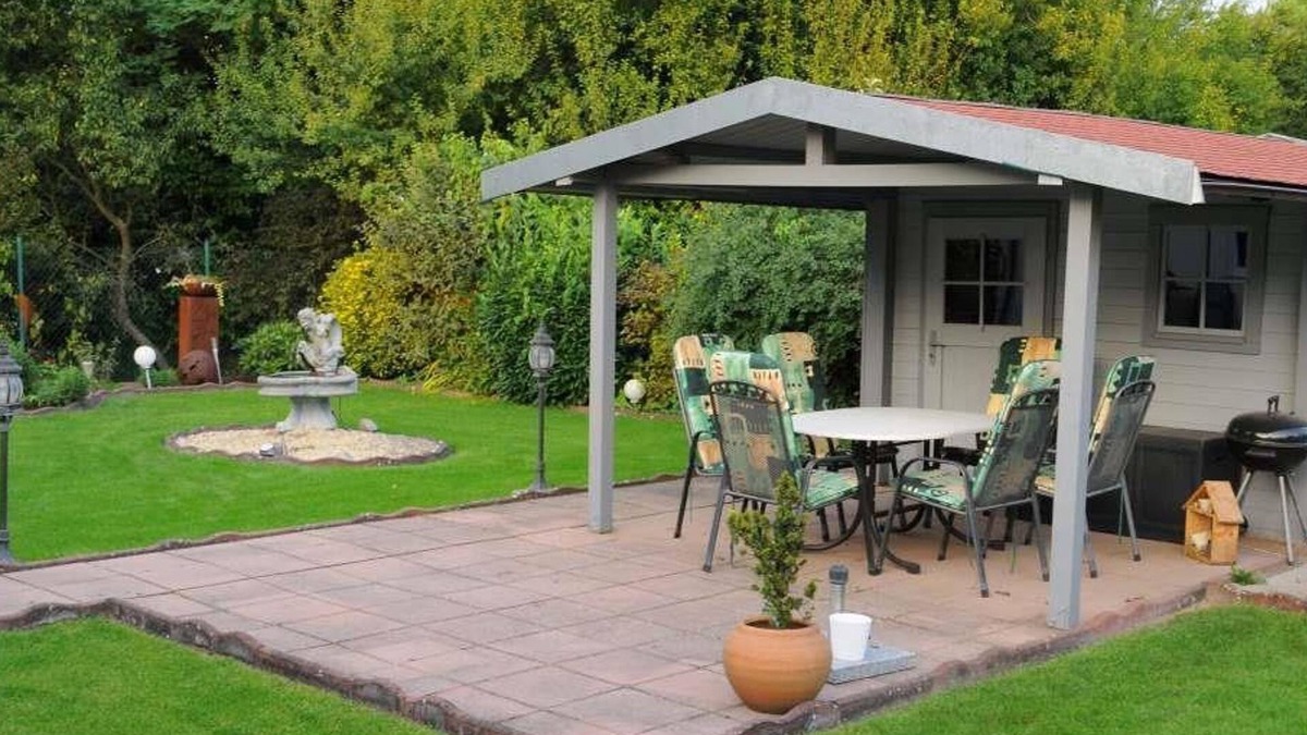 Lustadt Apartment | Apartment garden view - 4-bed apartment