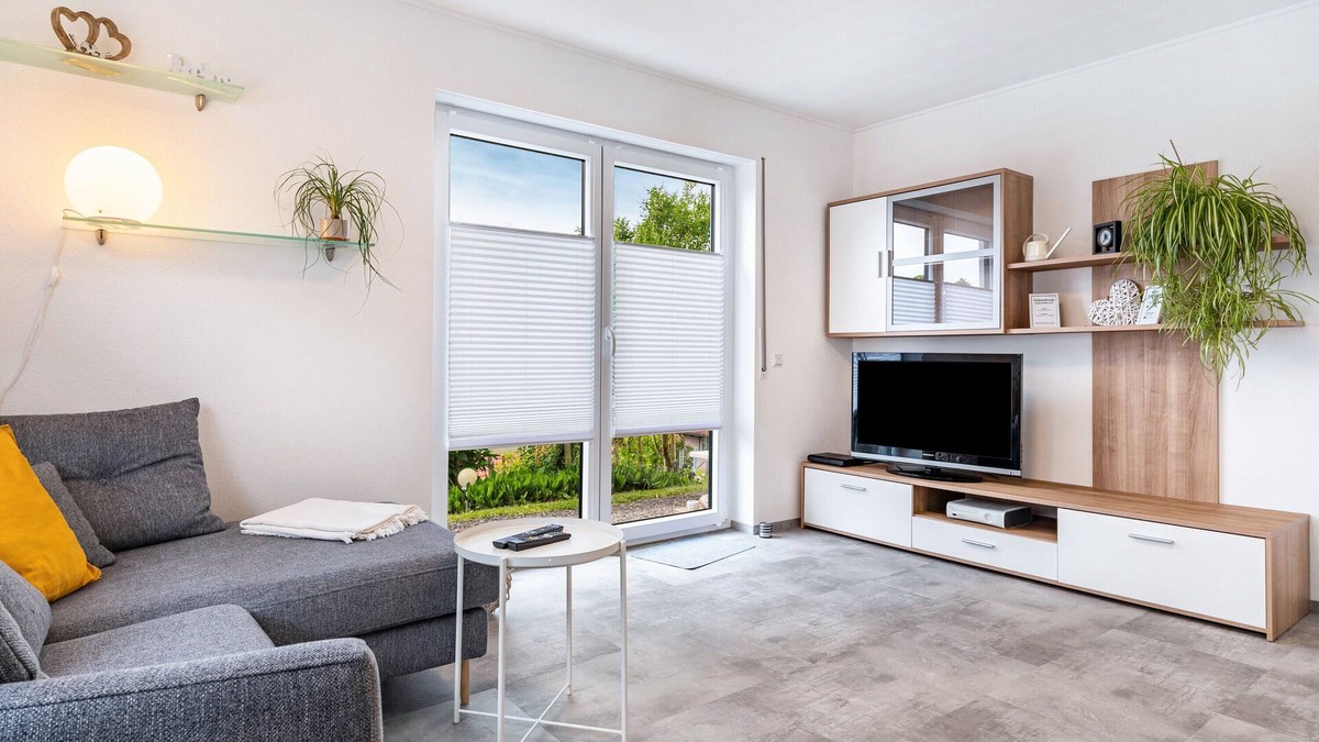 Oberharmersbach Apartment | Apartment 'Gartenblick' with Private Terrace, Shared Garden and Wi-Fi
