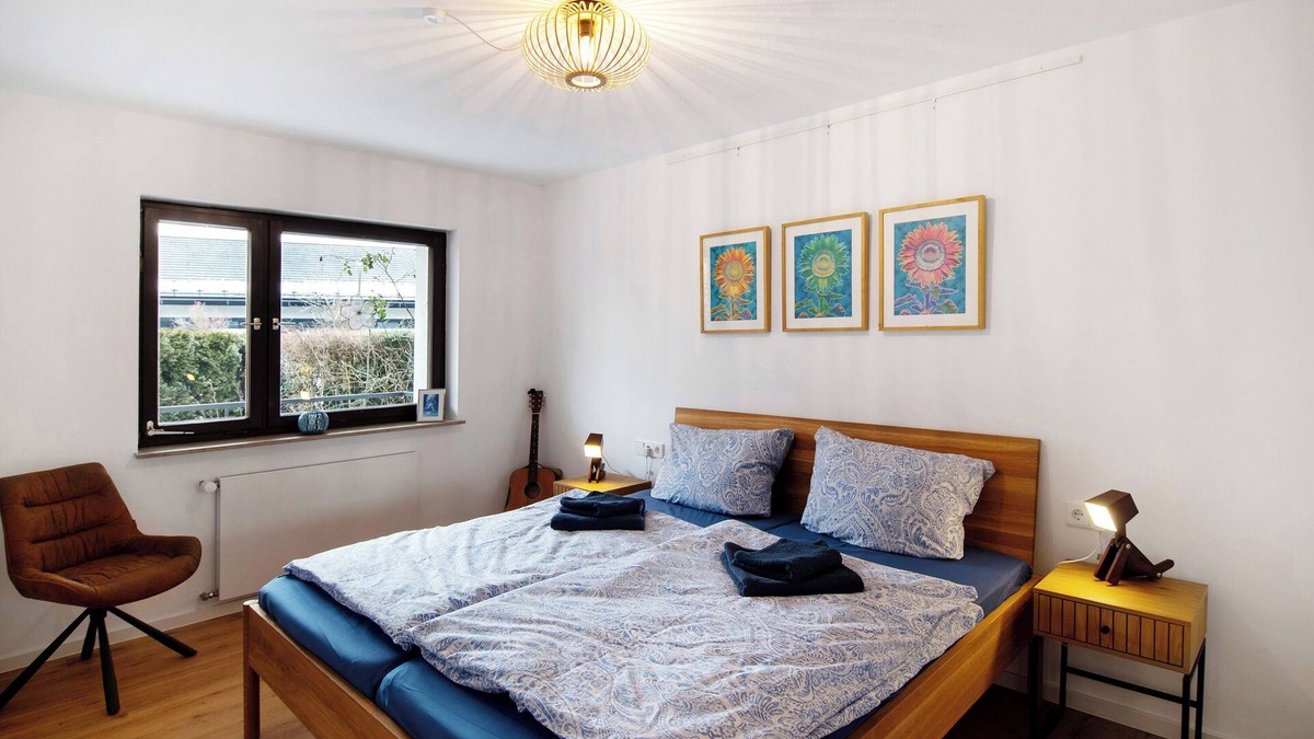 Langenargen Apartment | Apartment 'Gemütliche Ferienwohnung' with Private Garden, Balcony and Wi-Fi