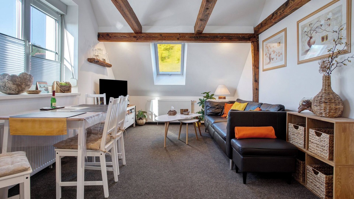 Neustrelitz Apartment | Apartment 'Gemütliche Ferienwohnung In Seenähe' with Shared Terrace, Shared Garden and Wi-Fi