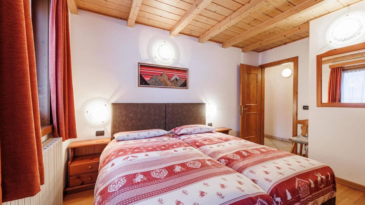 San Rocco Apartment | Apartment 'Gerry House' with Mountain View, Balcony and Wi-Fi