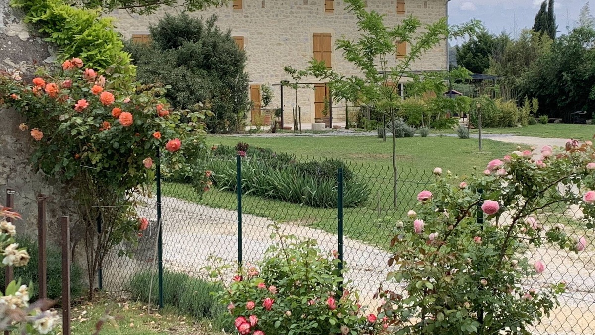 Domessargues Bed & Breakfast | Apartment/GITE sleeps 4 with SPA (Massages on reservation)
