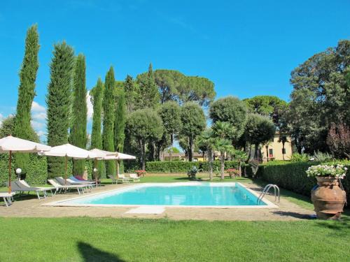 Poggibonsi Apartment | Apartment Giuggiolo - Giuggiolo 5 by Interhome