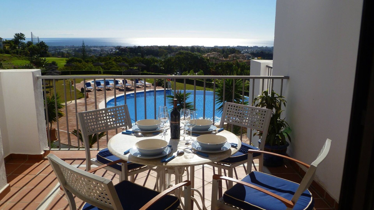 Benahavis Apartment | Apartment Golf Club Los Arqueros near Puerto Banus - 2 bedrooms- Internet -UK TV