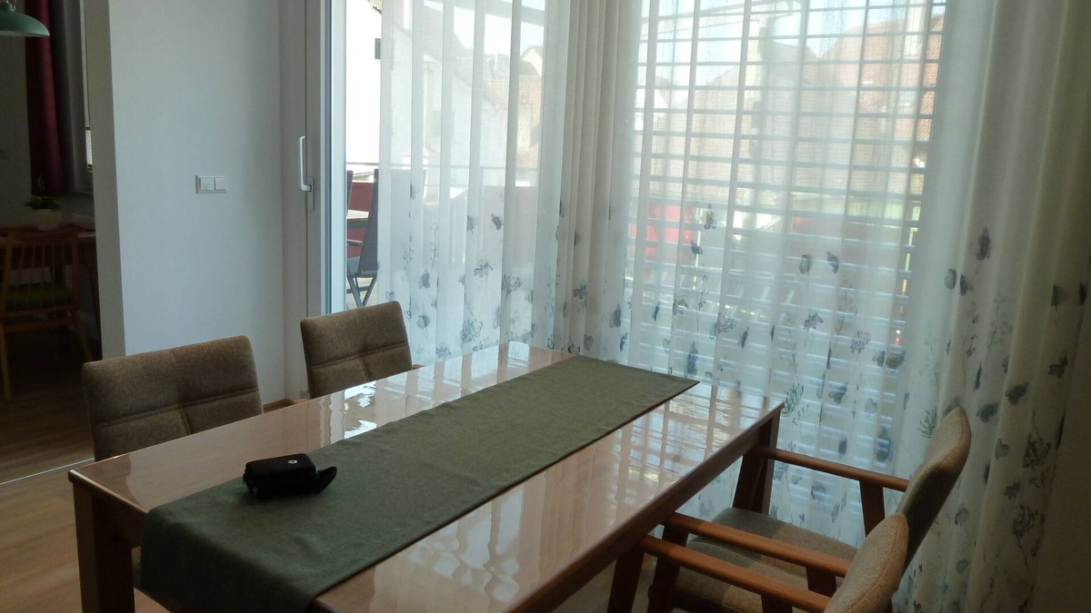 Igelswies Apartment | Apartment 'Gome' with Balcony and Wi-Fi