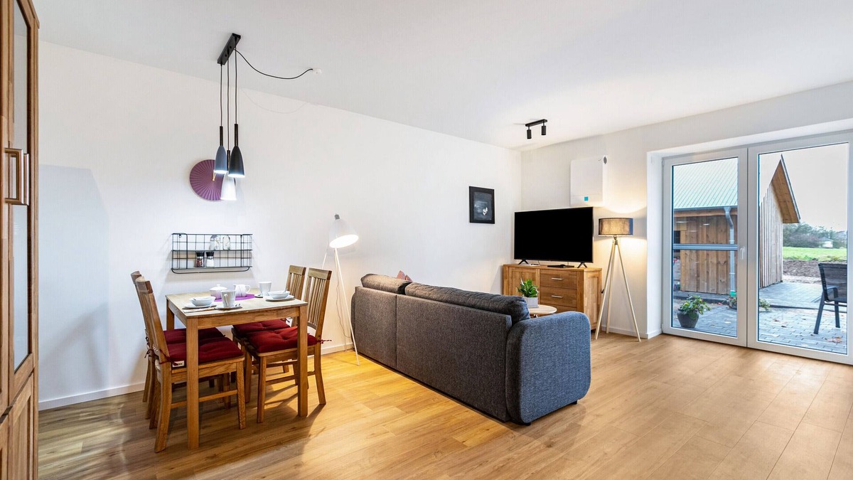 Husbyholz Apartment | Apartment 'Gosewatt 4' with Private Terrace, Shared Garden and Wi-Fi