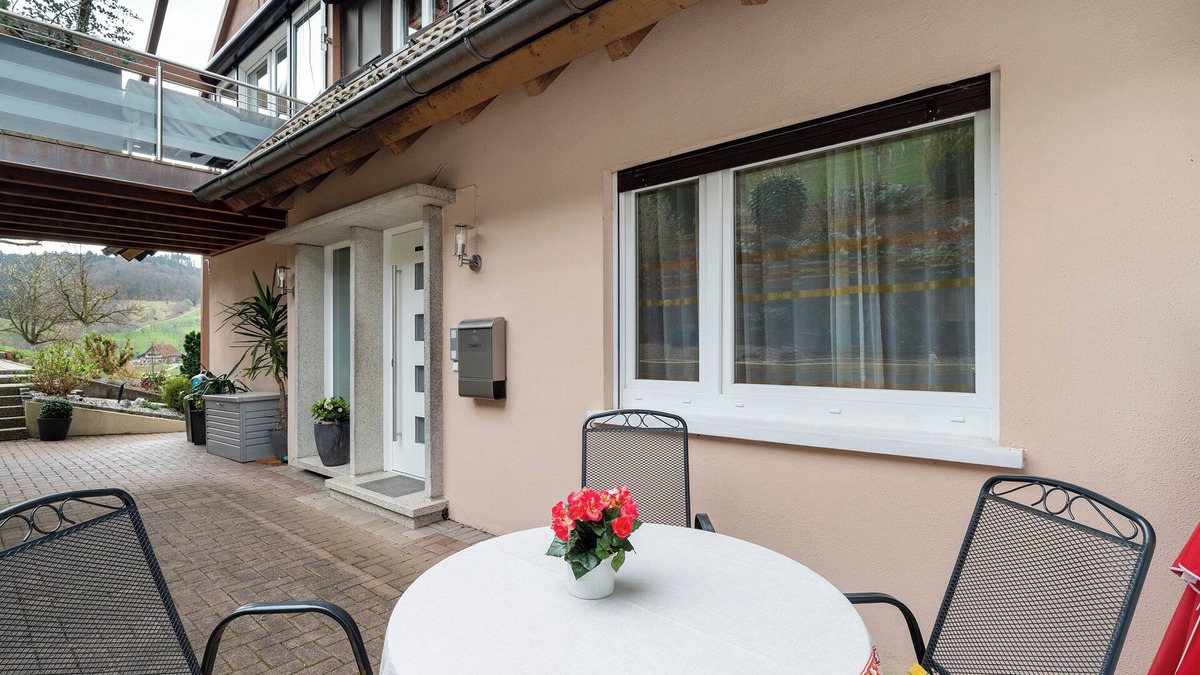 Ottenhofen im Schwarzwald Apartment | Apartment 'Große' with Private Terrace and Wi-Fi