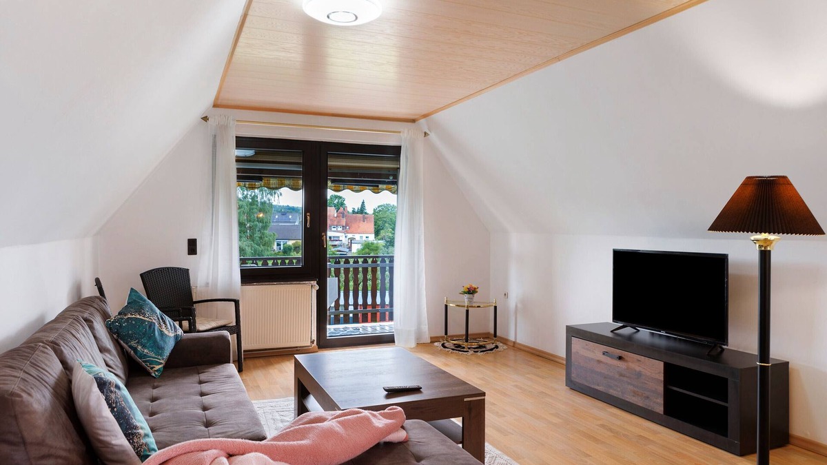 Hessisch Lichtenau Apartment | Apartment 'Gundlach' with Shared Terrace, Shared Garden and Wi-Fi