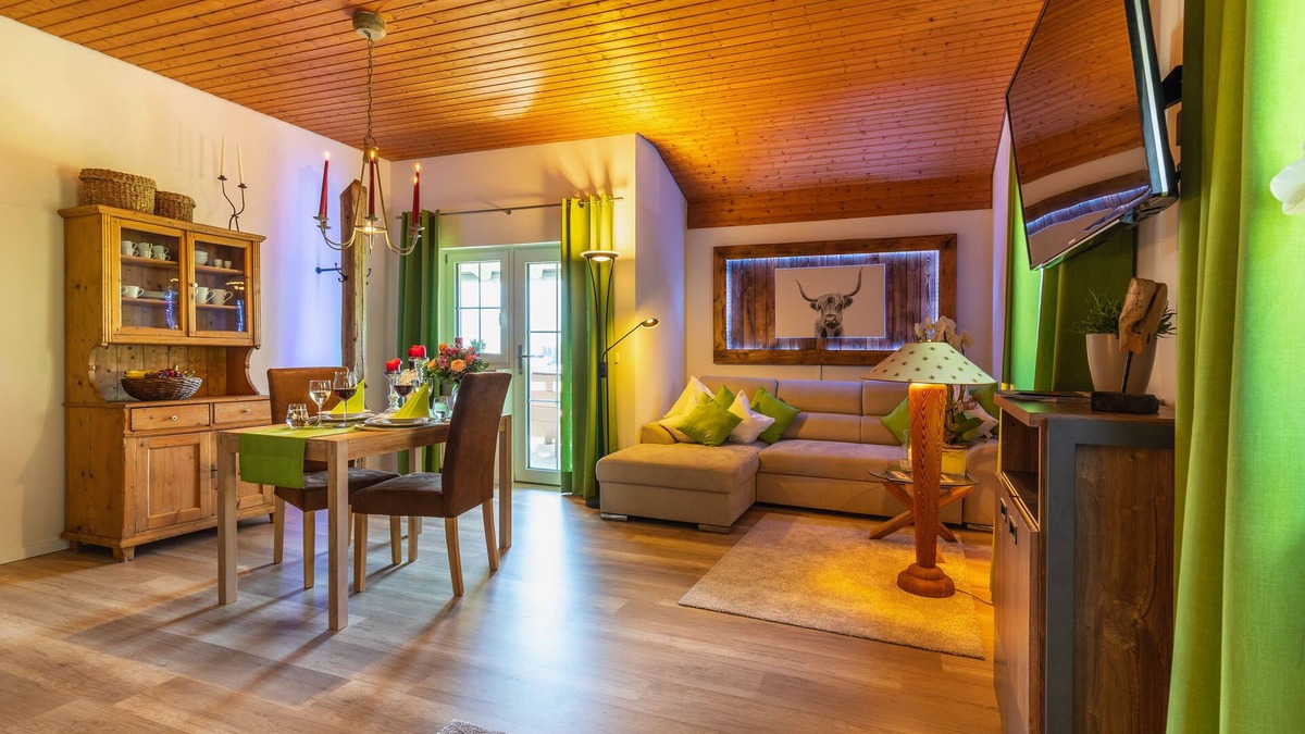 Bibelod Apartment | Apartment Hörndlwand Ruhpolding 56sqm; balcony, living-bedroom, kitchen, 2 p.