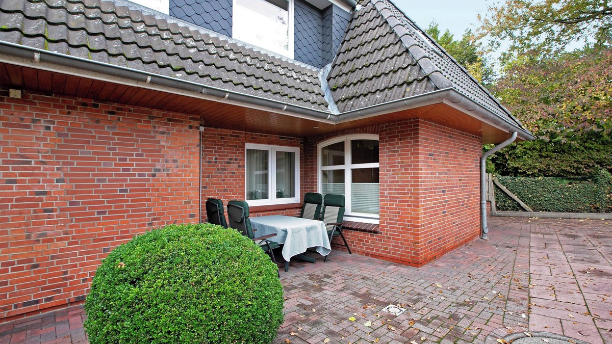 Schwabstedt Apartment | Apartment 'H H Ingwersen' with Shared Garden and Wi-Fi