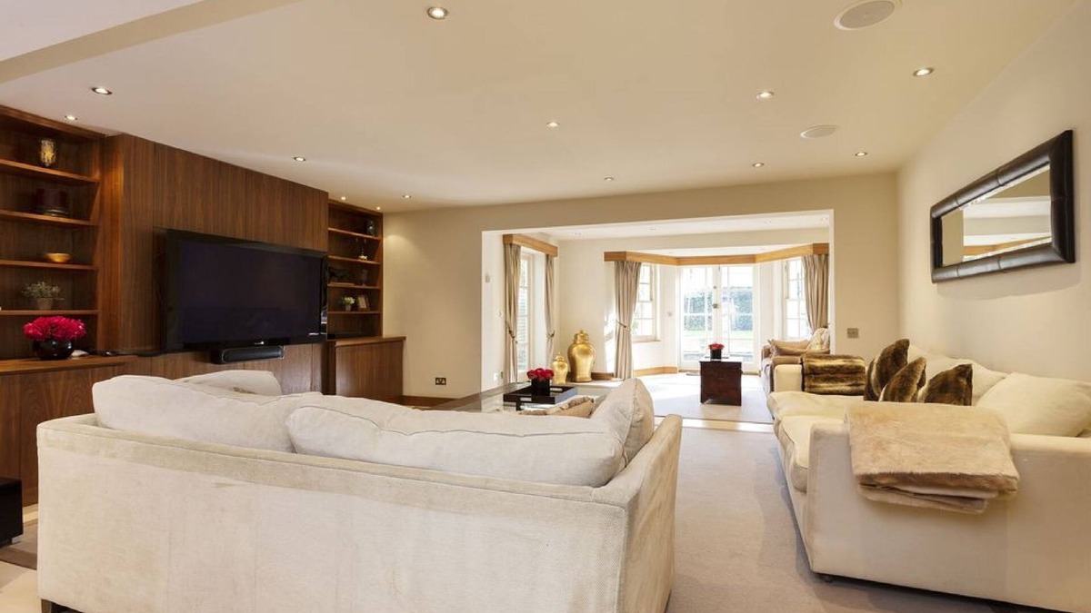 Westend Apartment | Apartment 'Hakan Place Near Stadium' with Balcony, Wi-Fi and Air Conditioning