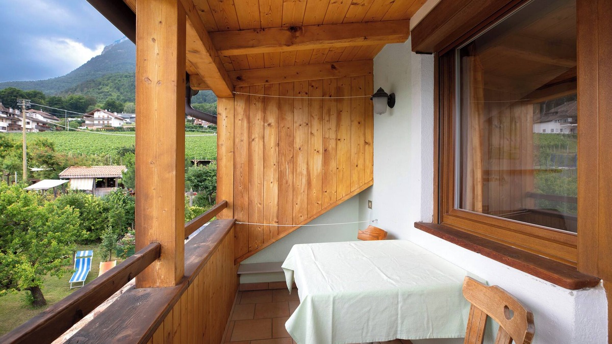 Berg/Monte Apartment | Apartment 'Harmony Apt 1' with Mountain View, Shared Garden and Wi-Fi