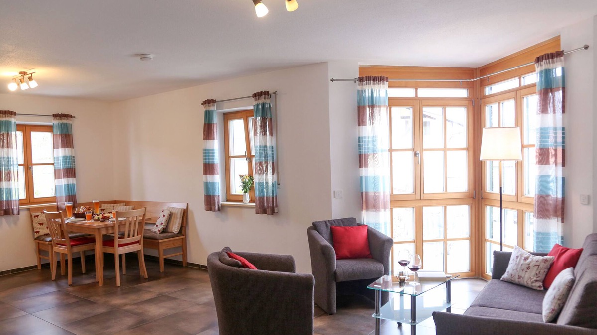 Saaldorf-Surheim Apartment | Apartment Haunsberg, 55sqm, 1 bedroom, balcony with mountain view