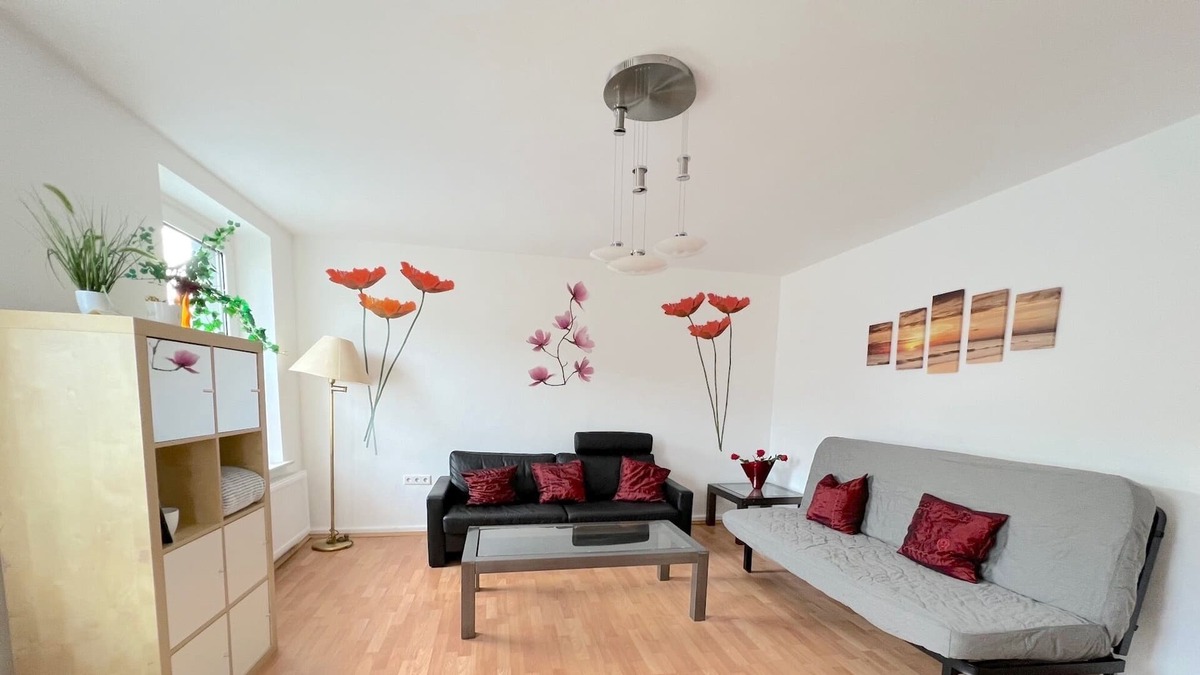 Mittelstadt Apartment | Apartment "Haus am Theater 2" with Balcony & Wi-Fi