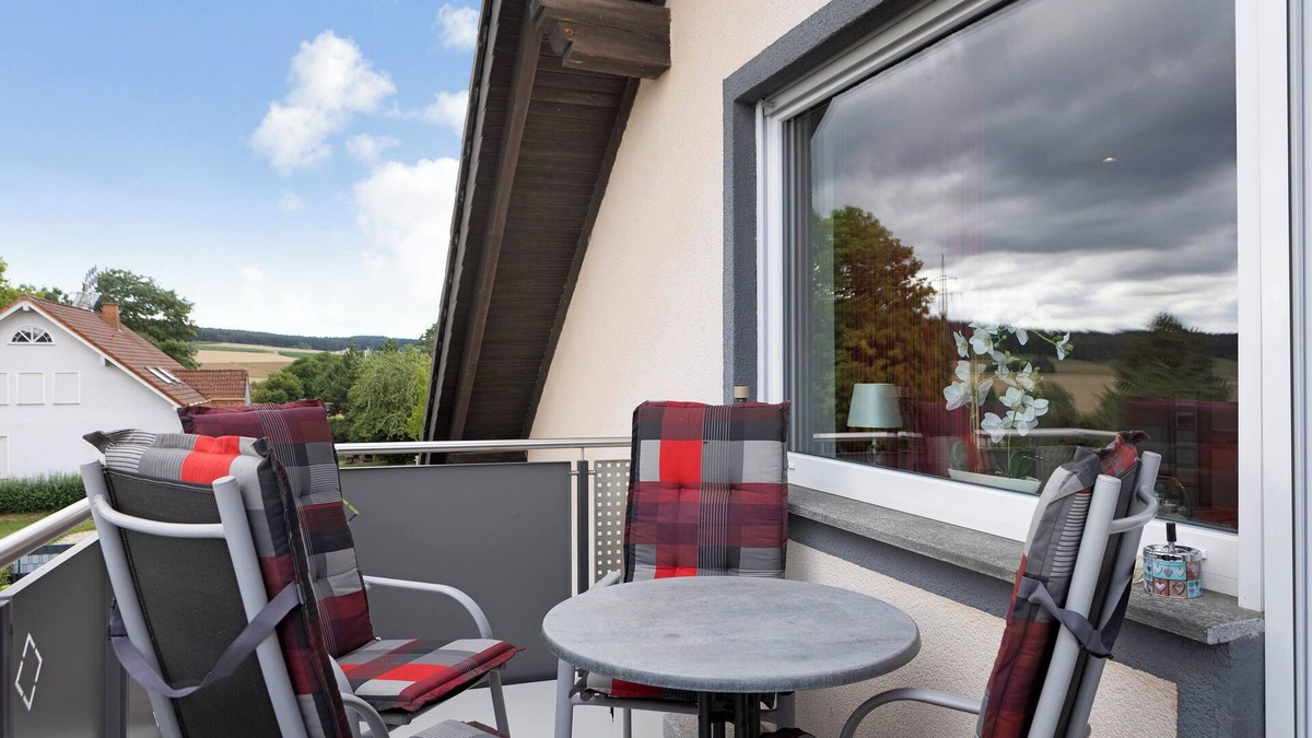Fulda Apartment | Apartment 'Haus Claudia' with Balcony and Wi-Fi